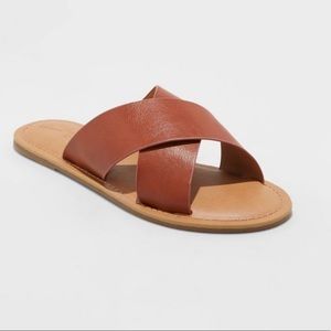 Size 7 Universal Thread Colene Crossband Sandal